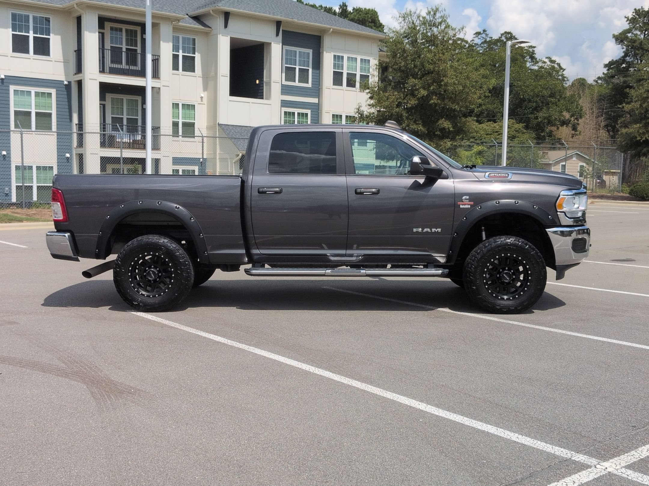 Used 2022 RAM 2500 Big Horn AWD/4WD image 3
