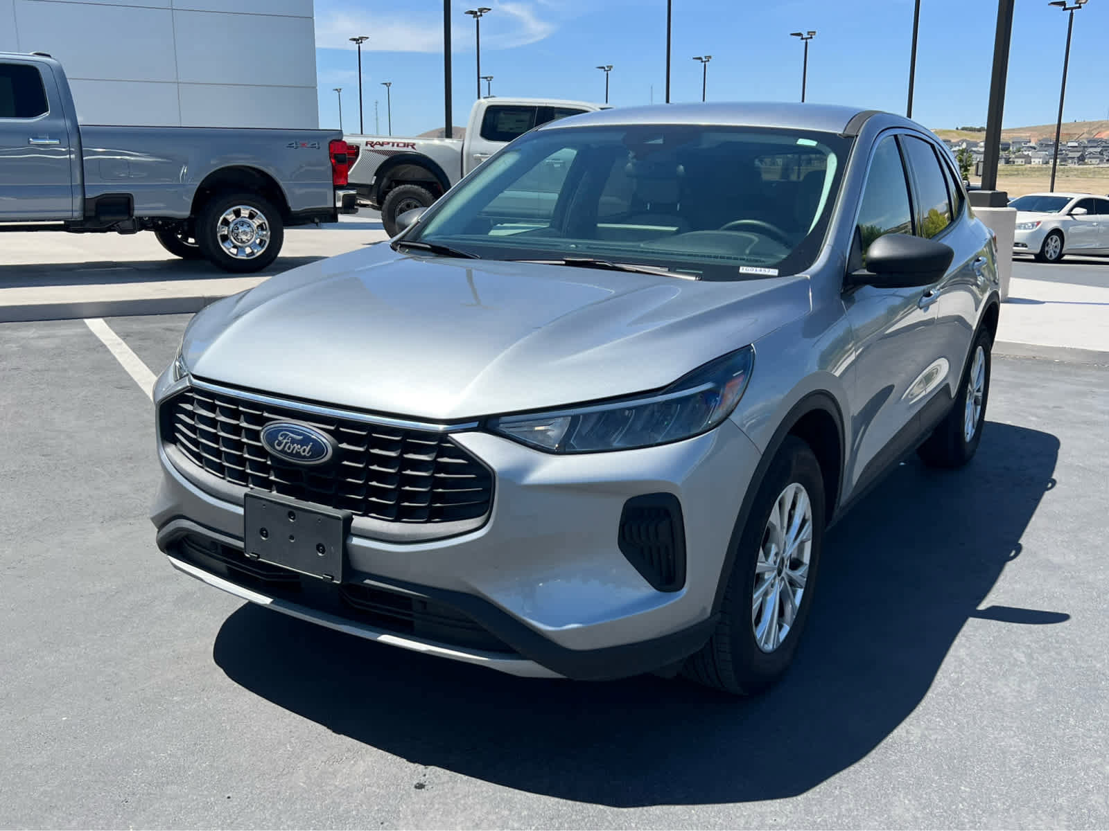 Certified 2024 Ford Escape Active w/ Tech Pack #1 AWD/4WD image 2