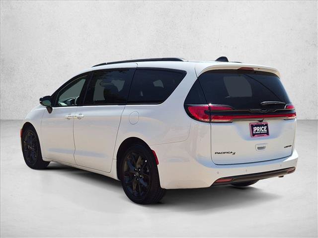 Used 2026 Chrysler Pacifica Limited w/ S Appearance Package FWD image 8