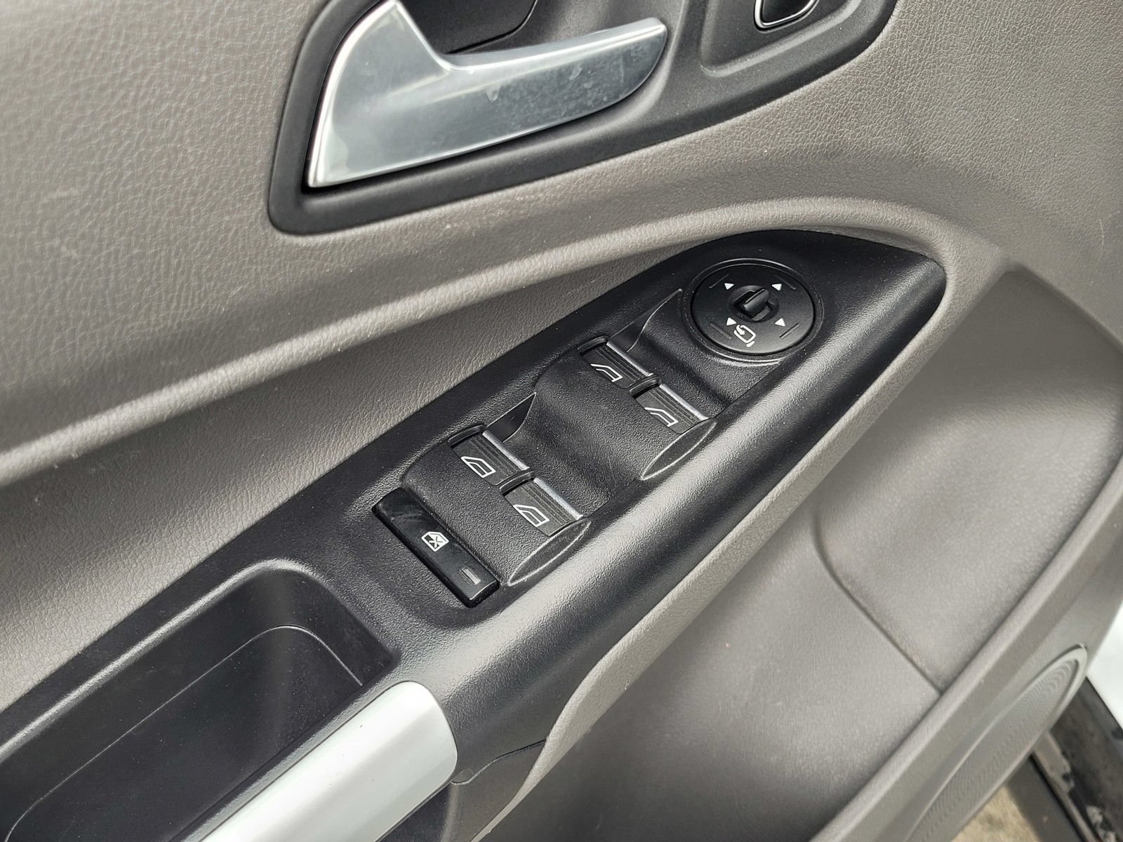 Certified 2023 Ford Transit Connect XLT FWD image 17