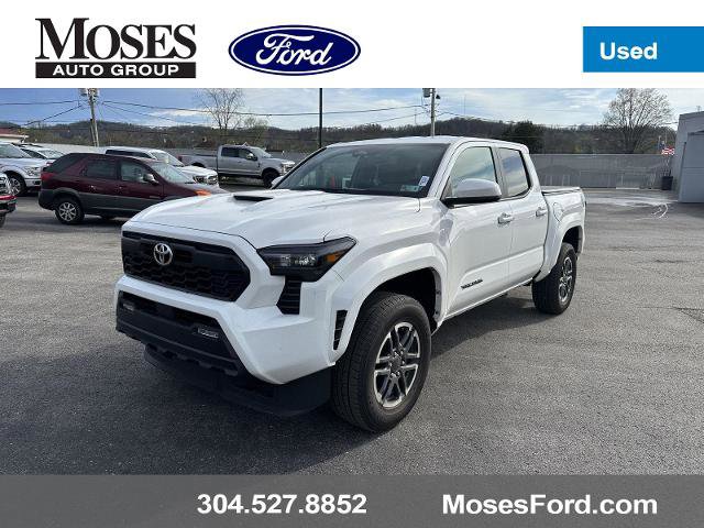 Used 2025 Toyota Tacoma TRD Sport image 1