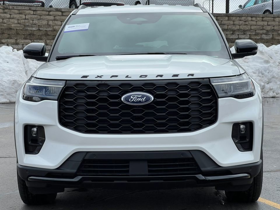 Certified 2025 Ford Explorer ST-Line image 7