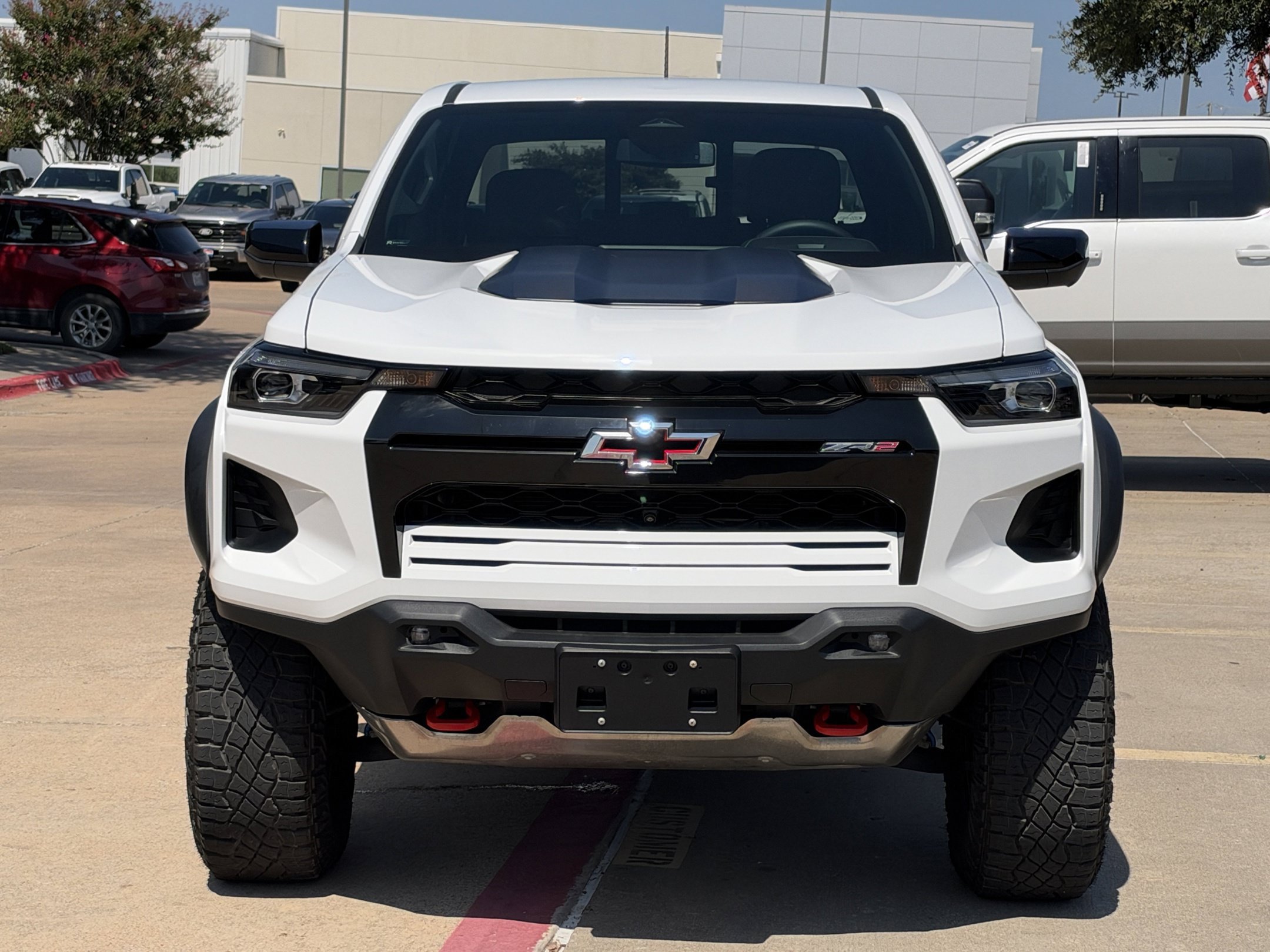 Used 2024 Chevrolet Colorado ZR2 w/ Technology Package AWD/4WD image 10