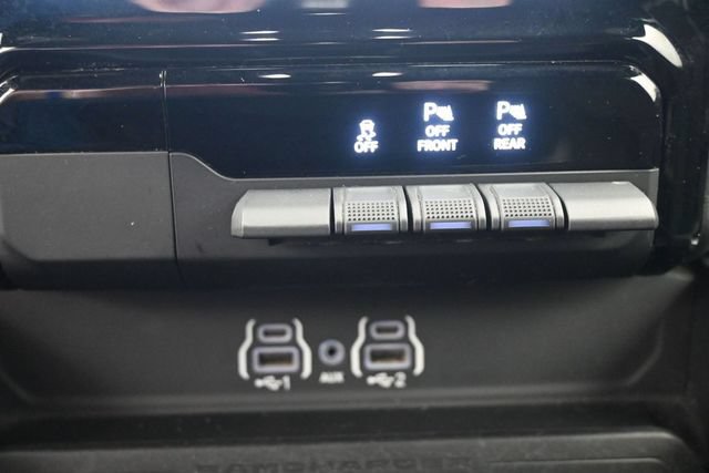 Used 2025 RAM 1500 Big Horn AWD/4WD image 16