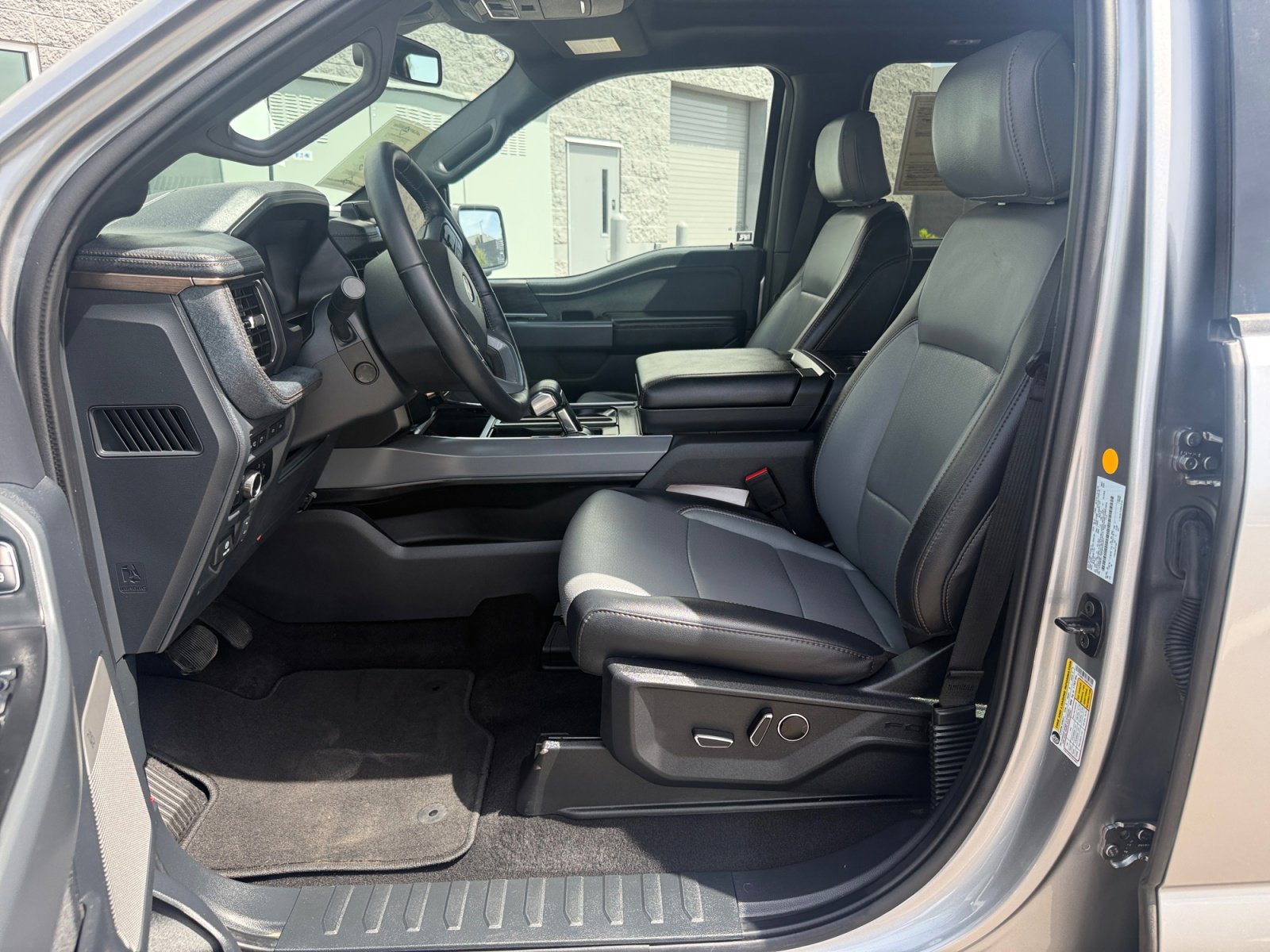 Certified 2024 Ford F150 Lightning Lariat image 12