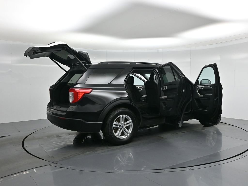 Certified 2022 Ford Explorer XLT image 6