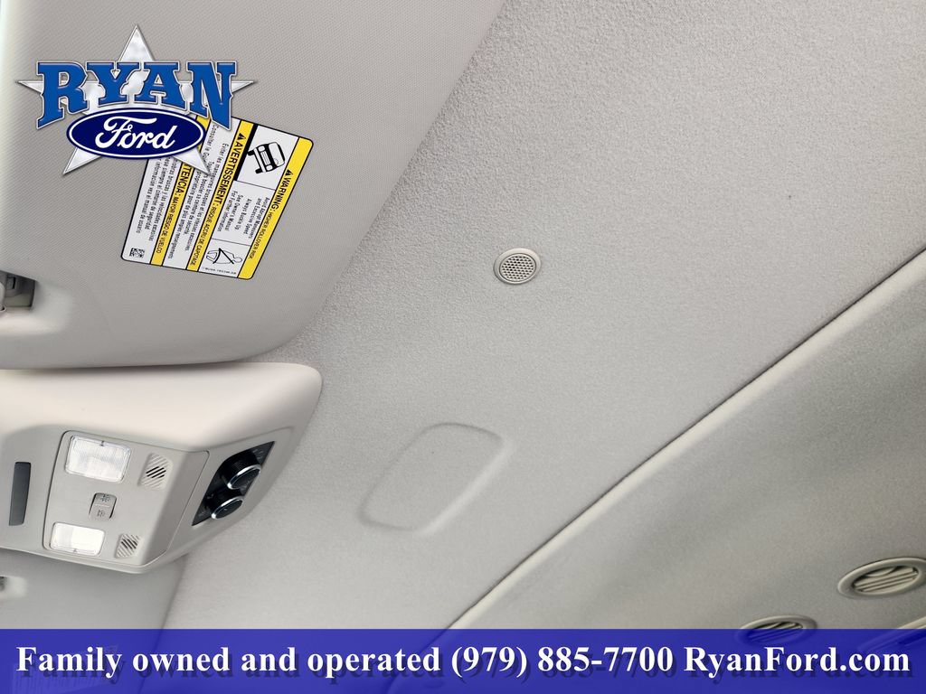 Certified 2024 Ford Transit 350 XLT RWD image 18