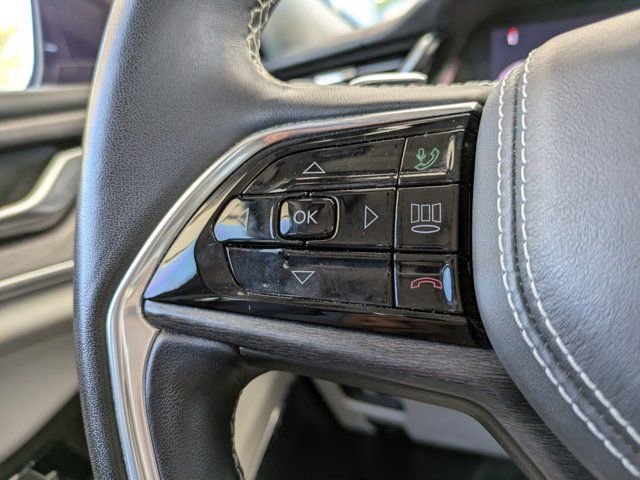Used 2022 Jeep Grand Cherokee Overland AWD/4WD image 26