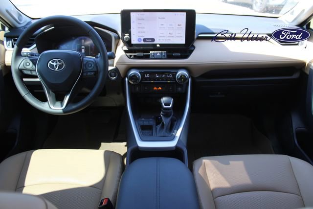 Used 2025 Toyota RAV4 Limited FWD image 16