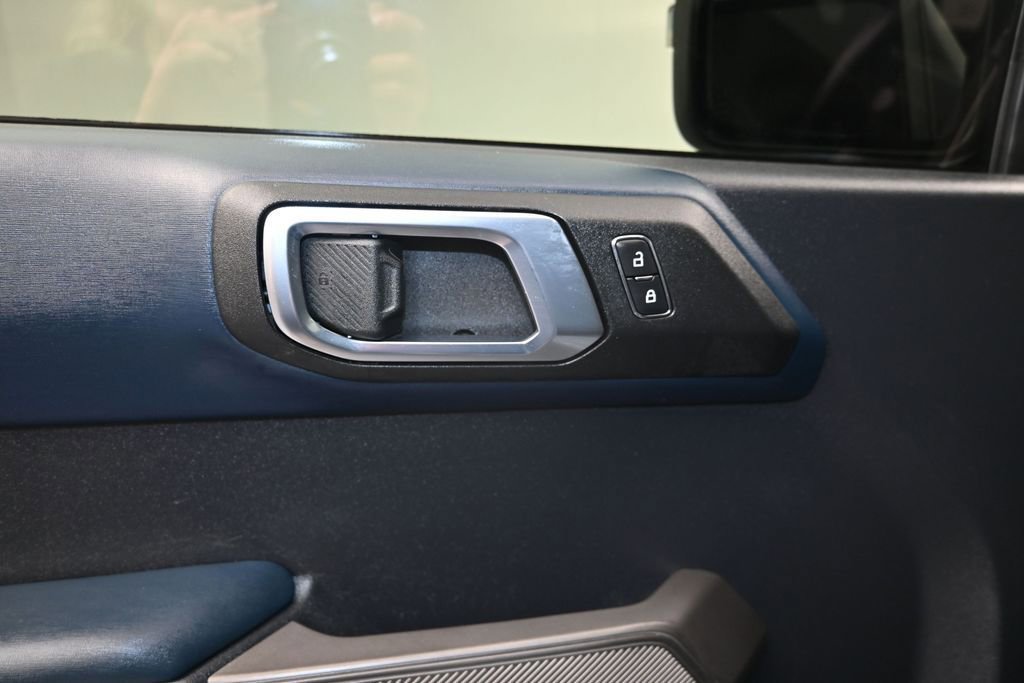 Certified 2023 Ford Bronco Outer Banks AWD/4WD image 11