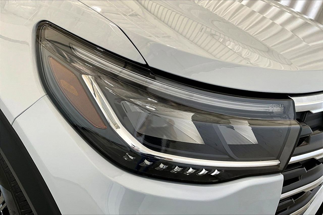 Certified 2026 Ford Explorer Active w/ Active Comfort Package image 28