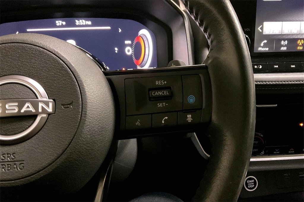 Used 2023 Nissan Rogue Platinum w/ Platinum Premium Package image 18