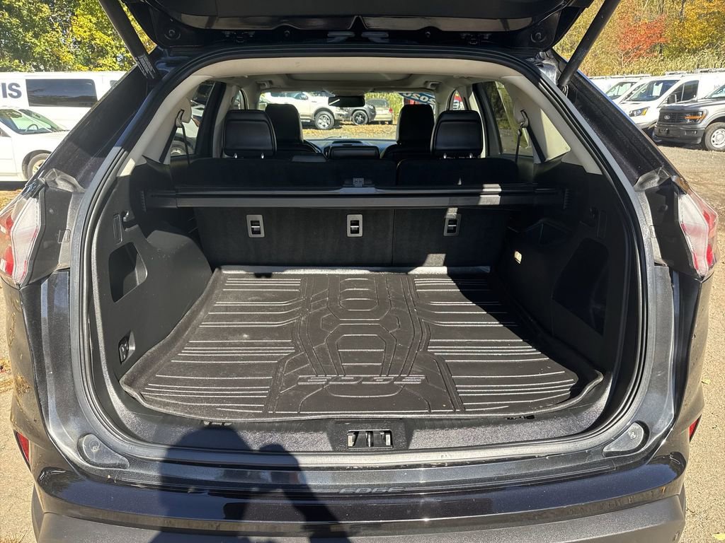 Certified 2020 Ford Edge SEL w/ Convenience Package image 24