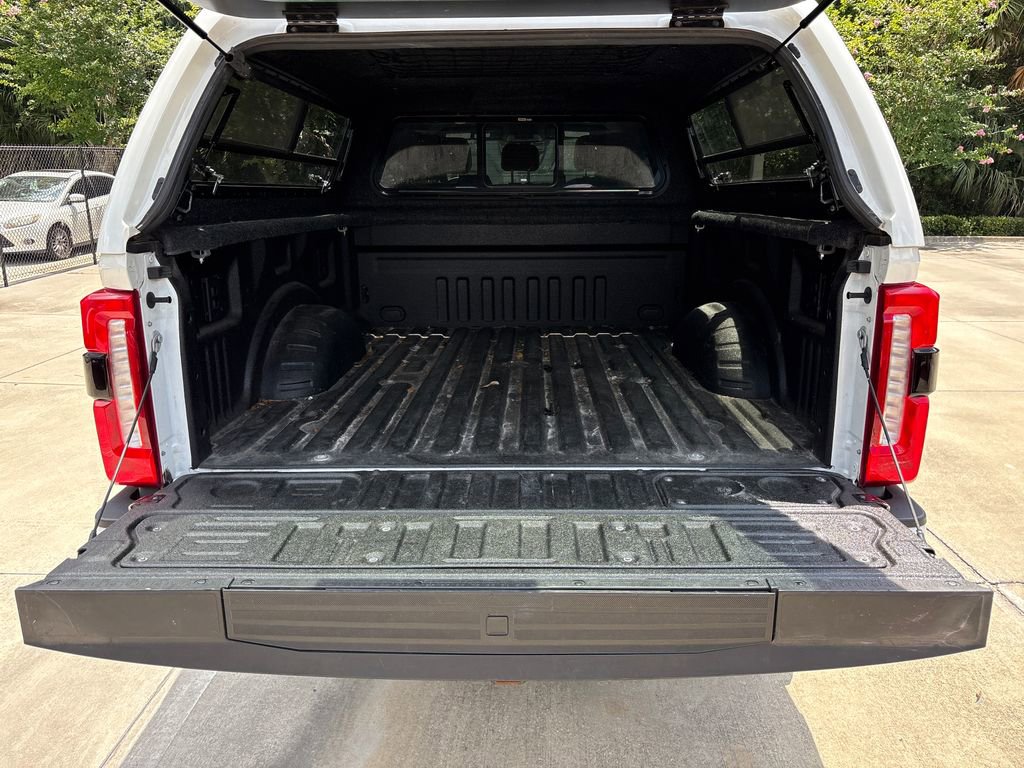 Certified 2024 Ford F350 Lariat w/ Lariat Ultimate Package AWD/4WD image 32