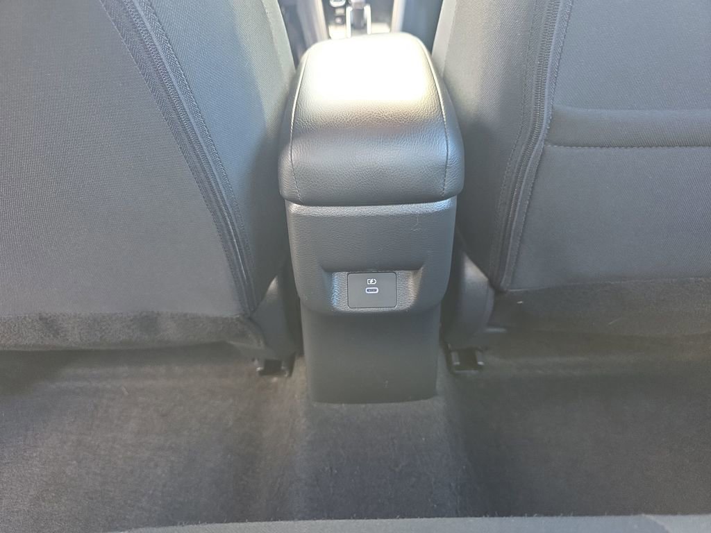 Used 2024 Nissan Versa SR w/ Trunk Package image 36