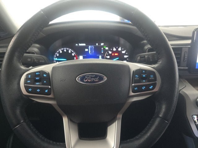 Certified 2023 Ford Explorer XLT w/ Equipment Group 202A AWD/4WD image 26