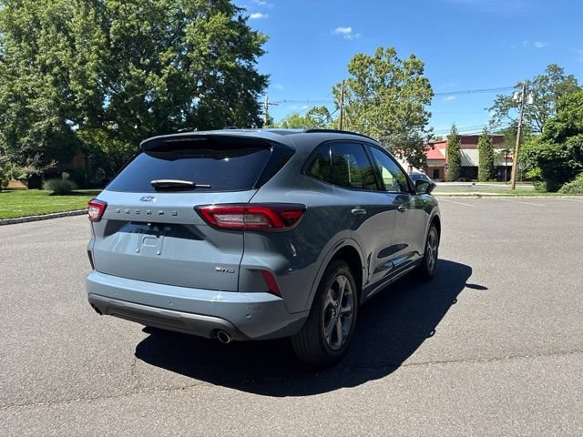 Certified 2023 Ford Escape ST-Line w/ Tech Pack #1 AWD/4WD image 7
