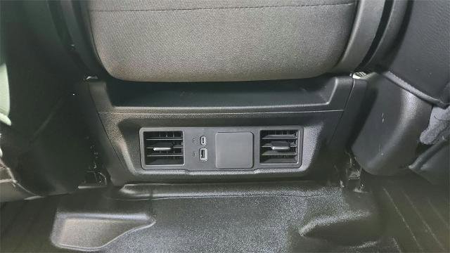 Used 2025 Chevrolet Silverado 1500 Custom image 26