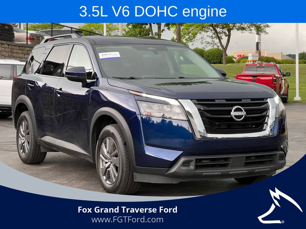 Used 2025 Nissan Pathfinder SV AWD/4WD image 41