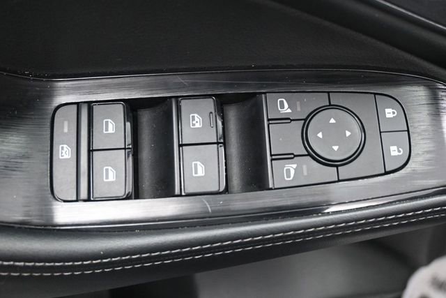 Used 2025 Nissan Rogue SV AWD/4WD image 7