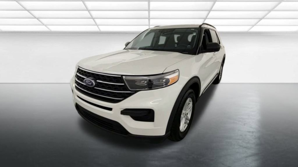 Certified 2023 Ford Explorer XLT AWD/4WD image 4