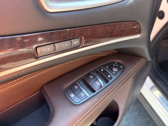 Used 2017 INFINITI QX60 Luxe w/ Deluxe Technology Package AWD/4WD image 25
