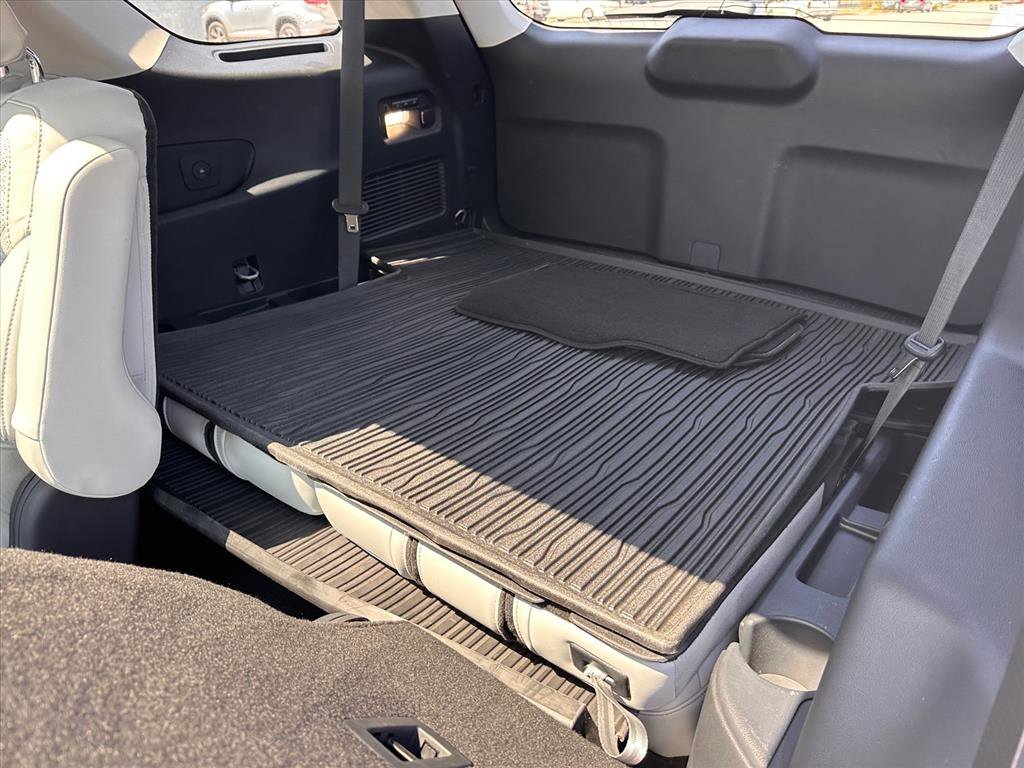 Certified 2025 Ford Explorer Platinum w/ Ultimate Package image 14