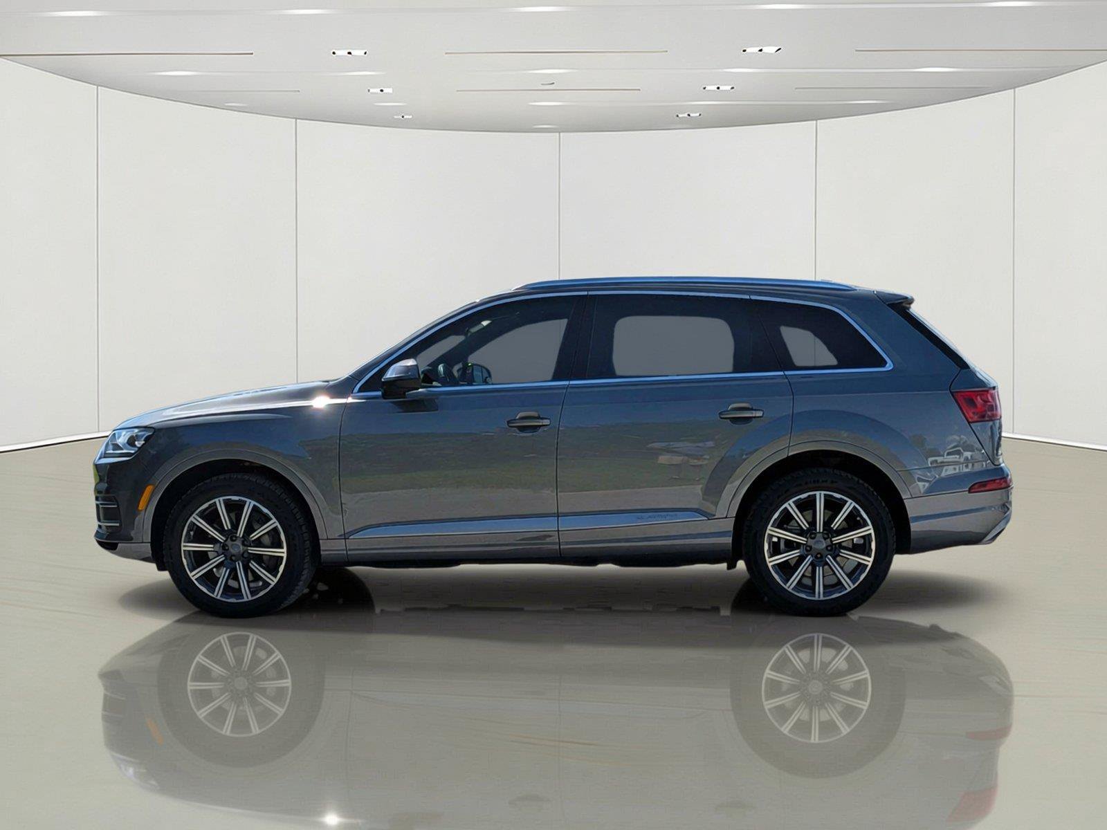 Used 2017 Audi Q7 3.0T Premium AWD/4WD image 11