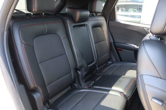 Certified 2023 Ford Escape ST-Line w/ Tech Pack #1 FWD image 31