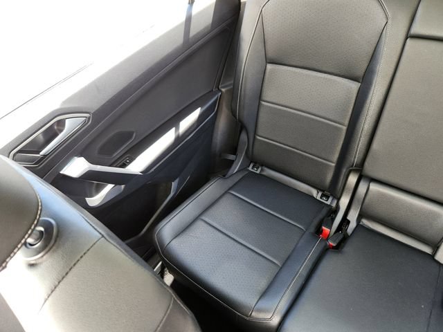 Used 2021 Volkswagen Tiguan SEL w/ 3-Row Tiguan MDO Package AWD/4WD image 16