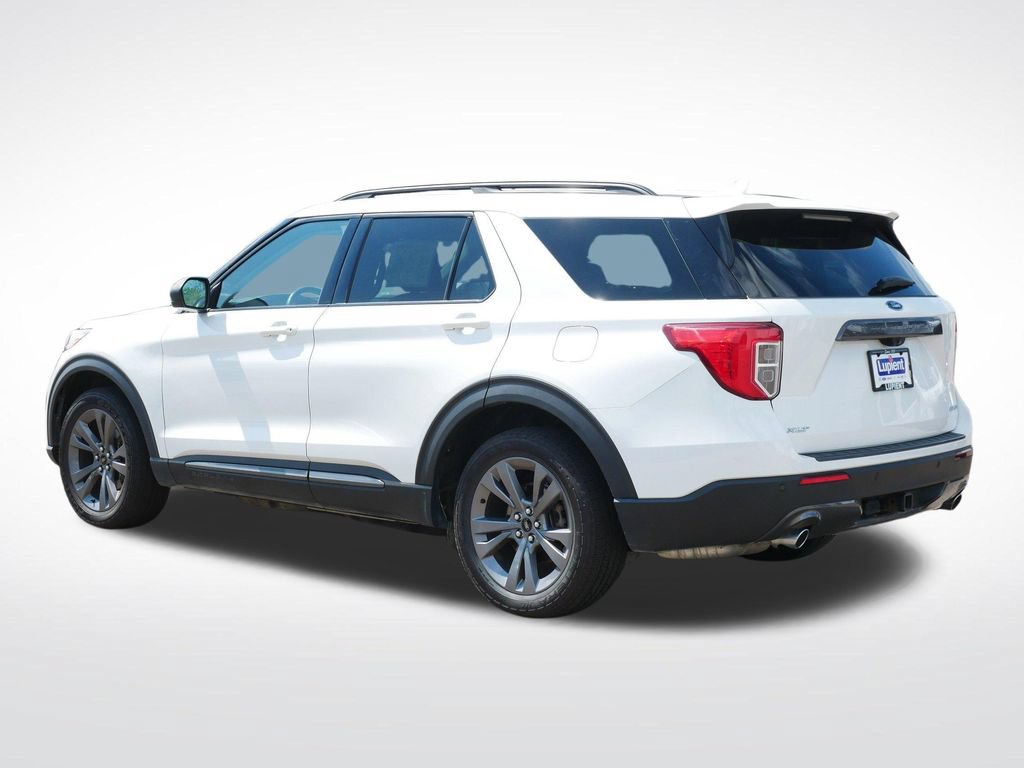 Certified 2021 Ford Explorer XLT w/ Equipment Group 202A AWD/4WD image 4
