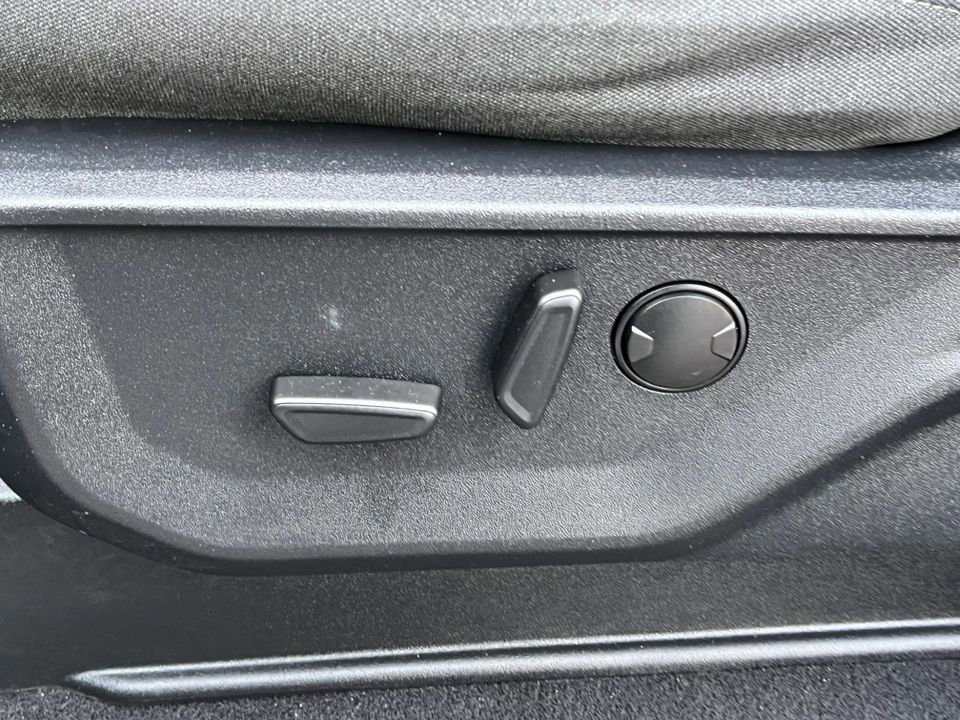 Certified 2023 Ford F150 XLT w/ Equipment Group 302A High image 19