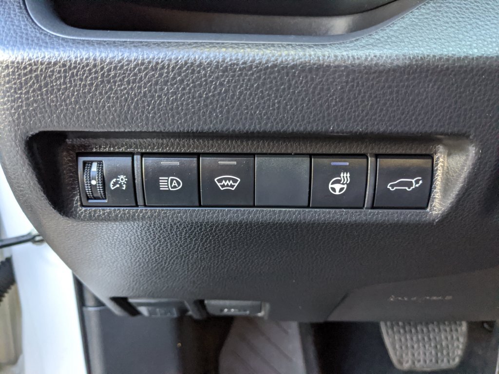 Used 2023 Toyota RAV4 XLE Premium AWD/4WD image 13