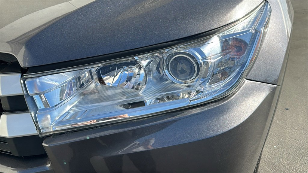 Used 2018 Toyota Highlander Plus image 7
