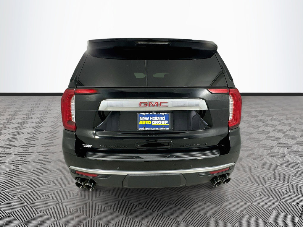 Used 2023 GMC Yukon Denali AWD/4WD image 9