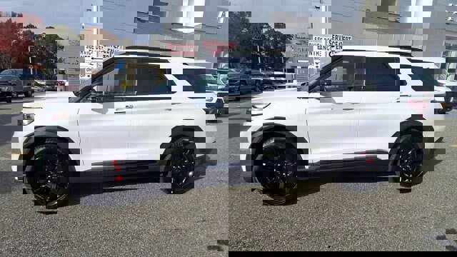 Certified 2023 Ford Explorer ST w/ Equipment Group 401A image 3