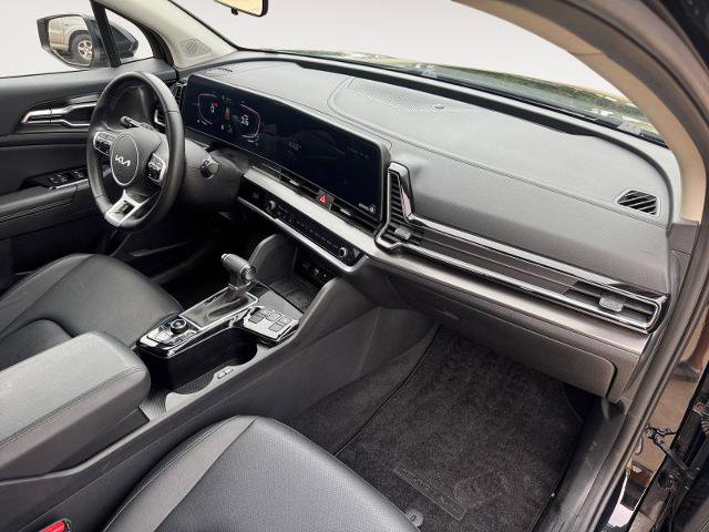 Used 2025 Kia Sportage EX w/ Premium Package FWD image 15