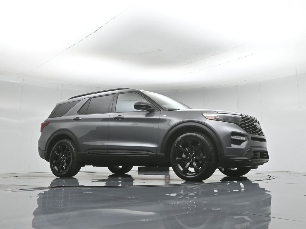 Certified 2023 Ford Explorer ST-Line w/ Class IV Trailer Tow Package RWD image 4