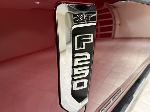 Certified 2019 Ford F250 XLT w/ XLT Premium Package AWD/4WD image 26