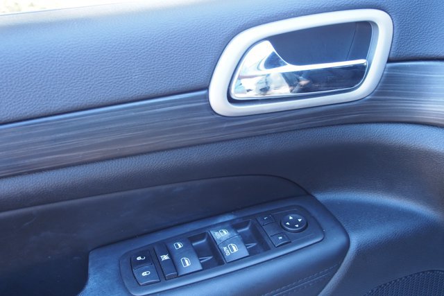 Used 2021 Jeep Grand Cherokee Laredo RWD image 19