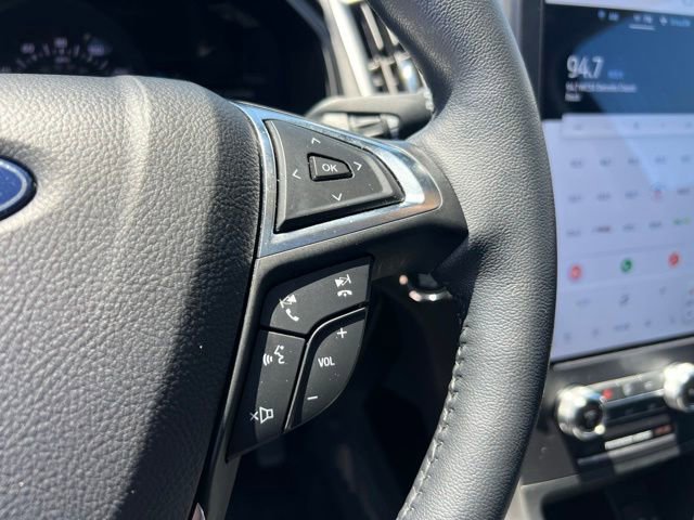 Certified 2024 Ford Edge SEL w/ Convenience Package AWD/4WD image 10