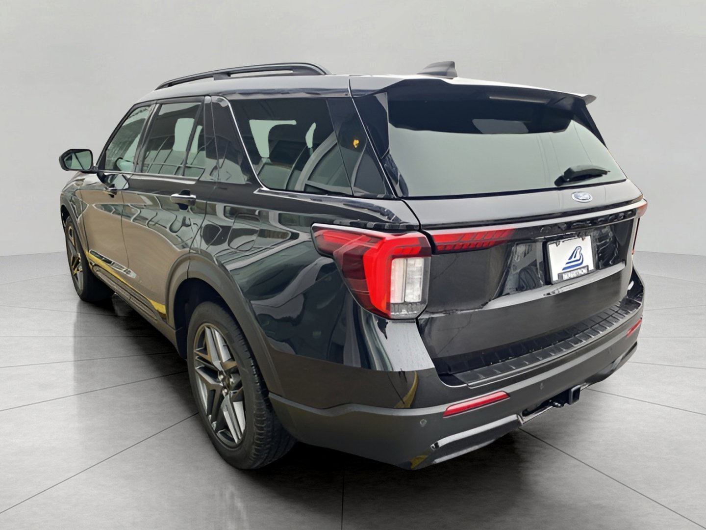 Certified 2025 Ford Explorer ST-Line w/ ST-Line Street Pack image 7