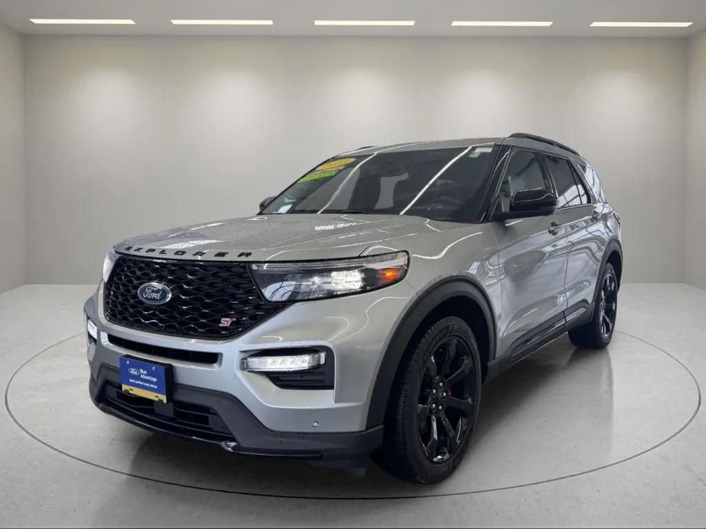 Certified 2023 Ford Explorer ST w/ Equipment Group 401A AWD/4WD image 3