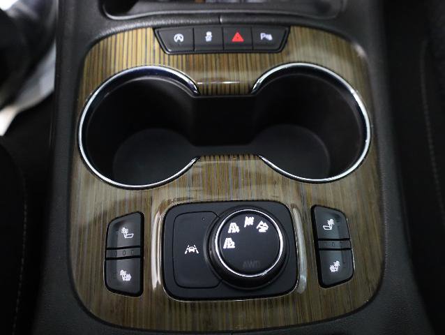 Used 2022 GMC Acadia SLE w/ Driver Convenience Package AWD/4WD image 19