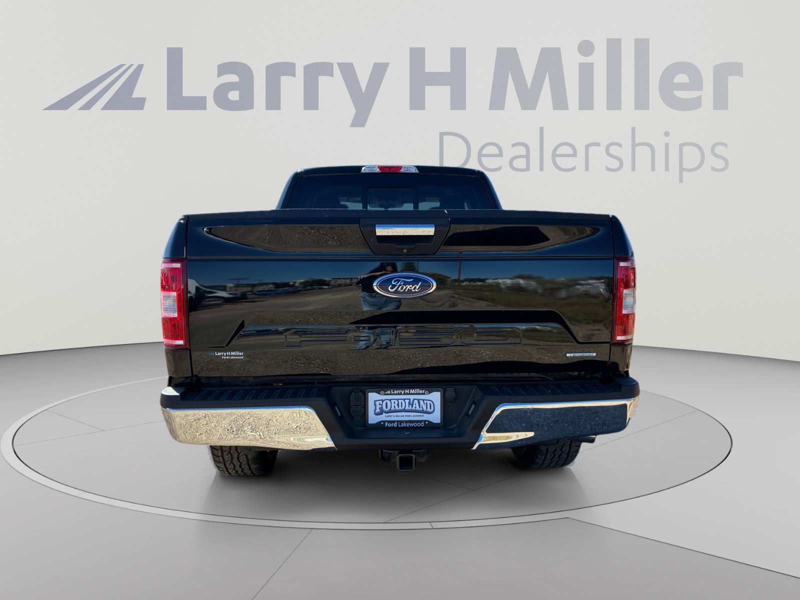 Certified 2020 Ford F150 XLT w/ Equipment Group 302A Luxury AWD/4WD image 4