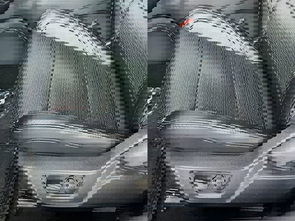 Certified 2024 Ford Mustang Premium image 28