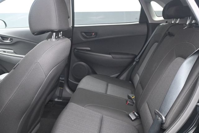 Used 2023 Hyundai Kona SEL AWD/4WD image 5