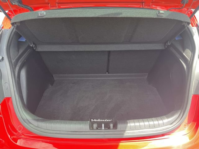 Used 2022 Hyundai Veloster N FWD image 15