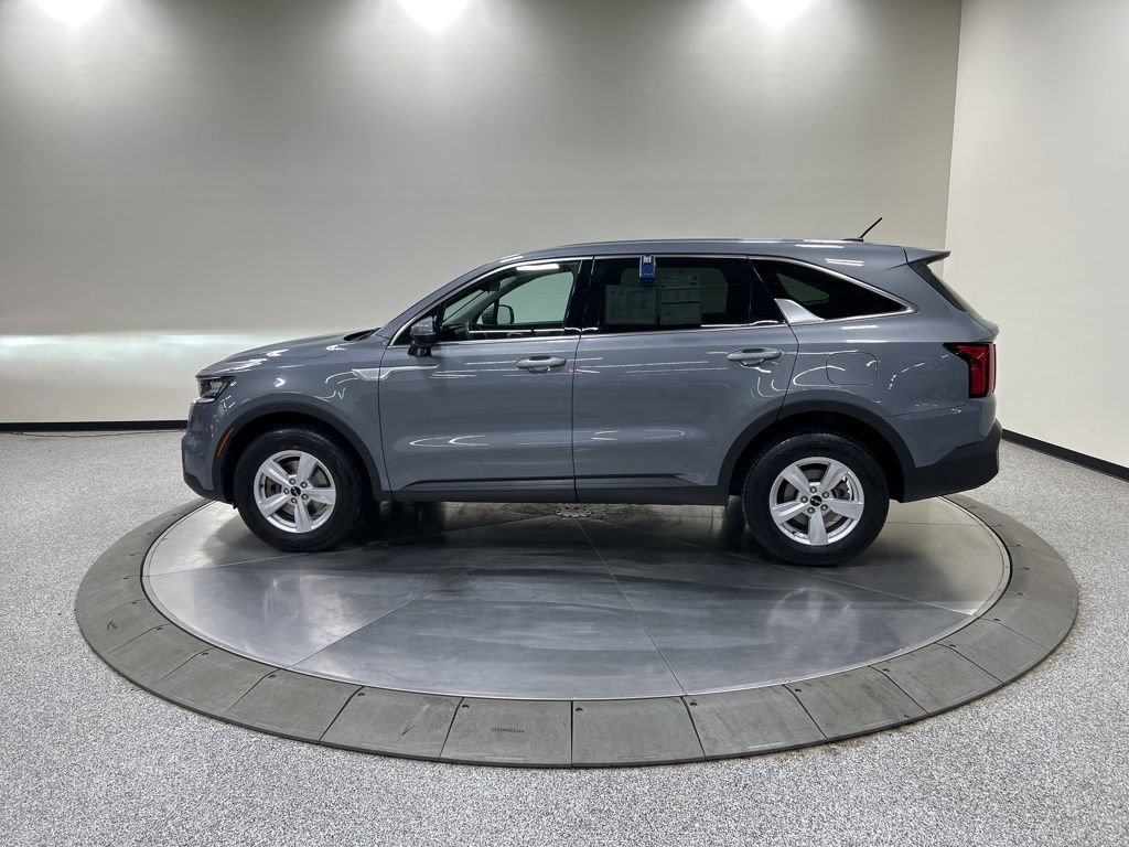 Used 2022 Kia Sorento LX AWD/4WD image 10