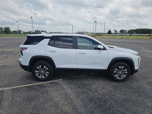 Used 2026 Chevrolet Equinox LT FWD image 4